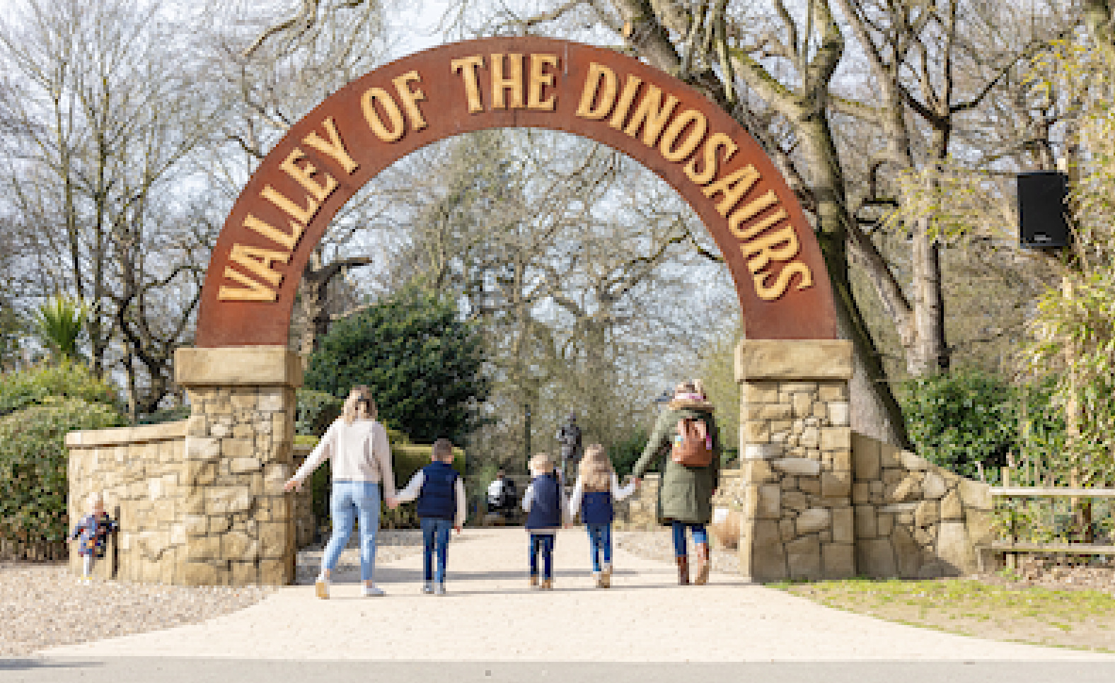 Valley-of-the-Dinosaurs-2-1